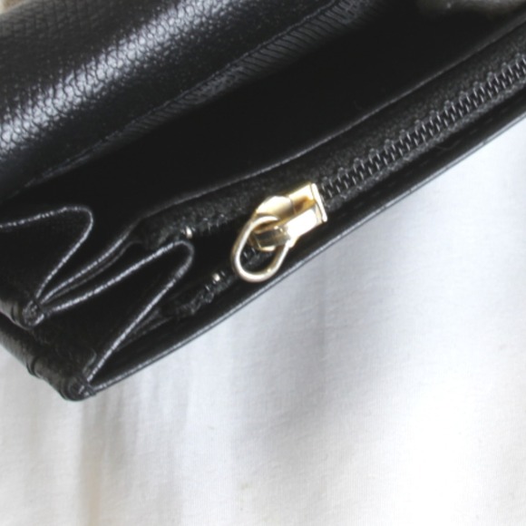 CHANEL Authentic Black Leather Wallet - Picture 13 of 16